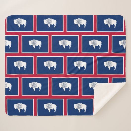 Patriotic Sherpa Blanket mit Wyomoming-Flagge Sherpadecke (Vorderseite (Horizontal))