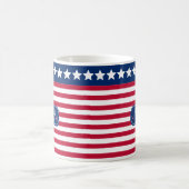 Patriotic U.S. Flag Happy 4. Juli Familienname Kaffeetasse (Mittel)