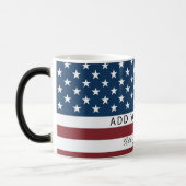 Patriotic US Flag Custom Text Name Verwandlungstasse (Links)