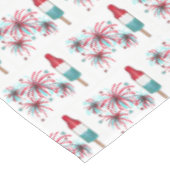 Patriotic USA 4. Juli Rocket Pop Fireworks Tischdecke (Schrägansicht)