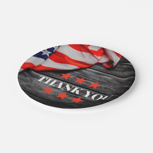 Patriotic Vielen Dank Pappteller (Schrägansicht)