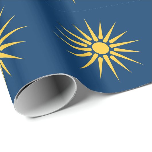 Patriotic wrapping paper with Flag of Macedonia Geschenkpapier (Rolleneckpunkt)