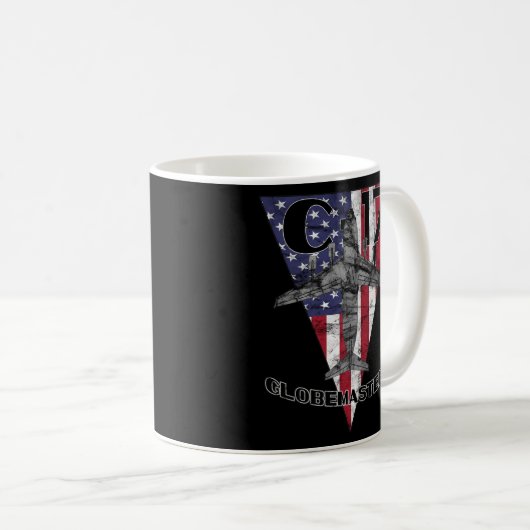 Patriotisch für das Militärflugzeug C-17 Globemast Kaffeetasse (VorderseiteRechts)