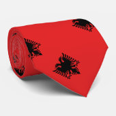 Patriotische albanische Flagge Krawatte (Gerollt)