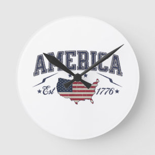 Patriotische amerikanische Flagge USA Est 1776 4. Runde Wanduhr