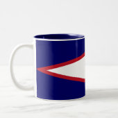 Patriotische amerikanische Flagge Zweifarbige Tasse (Links)