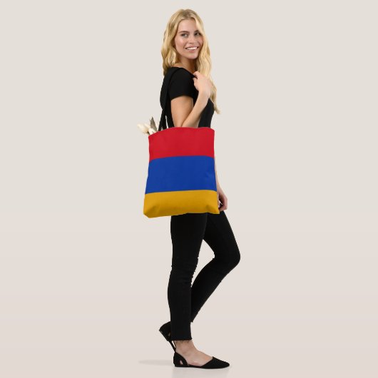 Patriotische armenische Flagge Tasche (Am Model)