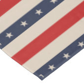 Patriotische Flag-Stilstreifen Tischdecke (Schrägansicht)