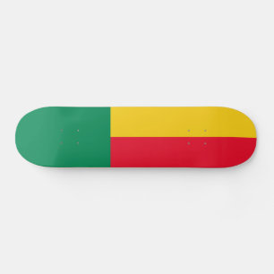 Patriotische Flagge von Benin Skateboard