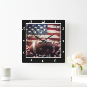 Patriotische Fußballflagge  Quadratische Wanduhr