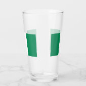Patriotische Glastasse mit Flagge Nigerias Glas (Rechts)