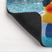 Patriotische Gummiente in einem Pool Mousepad (Ecke)