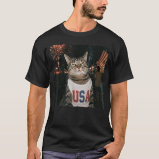 Patriotische Katze raucht Zigarette am 4. Juli 250 T-Shirt