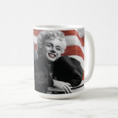 Patriotische Marilyn Kaffeetasse (VorderseiteRechts)