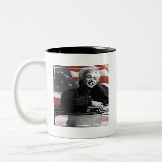 Patriotische Marilyn Zweifarbige Tasse (Links)