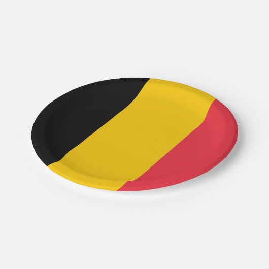 Patriotische Papiertafel mit belgischer Flagge Pappteller (Schrägansicht)