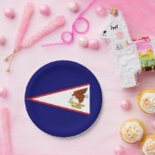 Patriotische Papiertafel mit Fahne aus Amerikanisc Pappteller (Party)