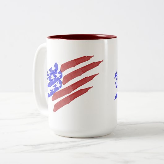Patriotische Tasse der amerikanischen Flagge (Vorderseite Links)