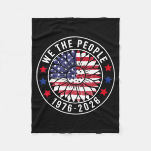 Patriotische Vintage-Amerikanische Flagge The Peop Fleecedecke