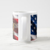 Patriotischer Adler Jumbo-Tasse (Rückseite)