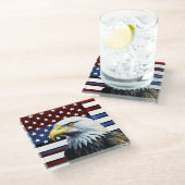 Patriotischer amerikanischer Adler und US-Flagge Glasuntersetzer (Schrägansicht)