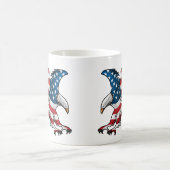 Patriotischer Amerikanischer Flaggenadler Kaffeetasse (Mittel)