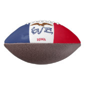 Patriotischer amerikanischer Fußball mit Iowa-Flag Football (Gedreht 270)
