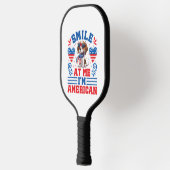 Patriotischer Beagle Hund für den 4. Juli Pickleball Schläger (Links)