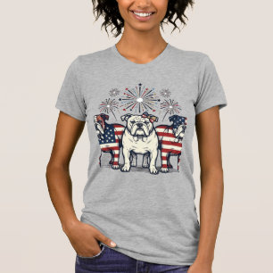 Patriotischer Bulldog-Feuerwerk-Vintage-Stich-Desi T-Shirt