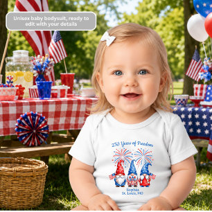 Patriotischer Gnome-Baby-Body für den 4. Juli Baby Strampler