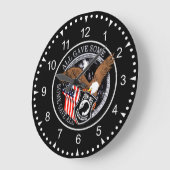 Patriotischer Militäradler POW-MIA Große Wanduhr (Winkel)
