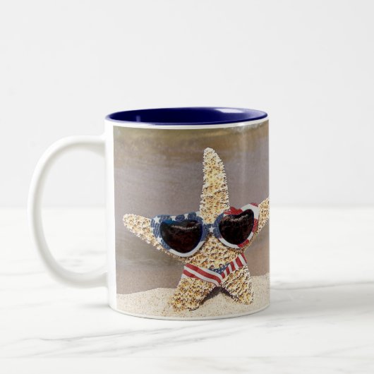 Patriotischer Starfish mit Flagge Zweifarbige Tasse (Links)
