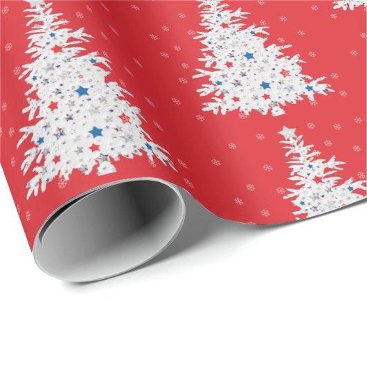 Patriotischer Weihnachtsbaum auf Rot mit Schneeflo Geschenkpapier (Rolleneckpunkt)
