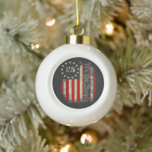 Patriotisches 4. Juli Amerika Keramik Kugel-Ornament