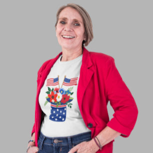 Patriotisches Blumenstrauß-Amerikafahnen-Bouquet  T-Shirt