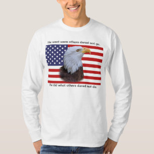 Patriotisches Eagle und USA-Flagge T-Shirt
