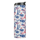 Patriotisches Ikonenmuster - Freiheitsstatue, Flag Thermosbecher (Nach links gedreht)