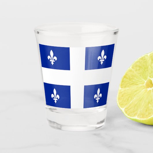 Patriotisches Schießglas mit der Flagge Quebec Schnapsglas (Vorderseite)
