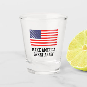 Patriotisches Schnapsglas mit amerikanischer Flagg