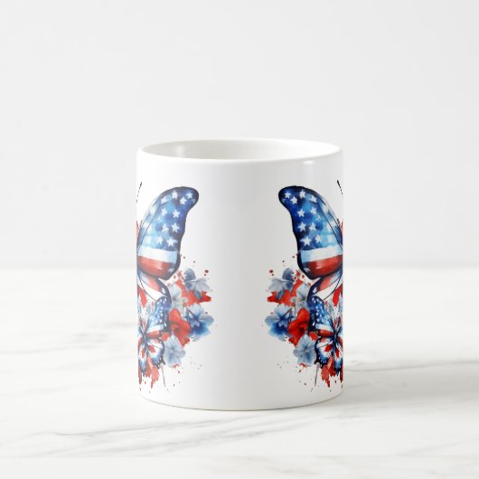 Patrotische Schmetterlinge USA Flag 4. Juli Kaffeetasse (Mittel)