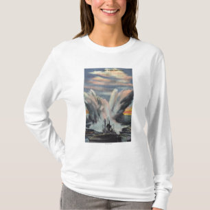 Patrouillenschiff der Marine gibt Wasserbombe frei T-Shirt