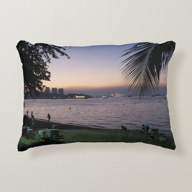Pattaya Beach Sunset ... Chonburi, Thailand Dekokissen (Vorderseite)