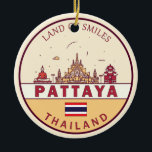 Pattaya Thailand City Skyline Emblem Keramik Ornament<br><div class="desc">Pattaya minimalistisches,  farbenfrohes Kunstdesign mit Denkmälern und Sehenswürdigkeiten der Stadt in Thailand.</div>