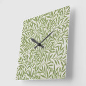 Pattern of green leafy branches  quadratische wanduhr (Winkel)