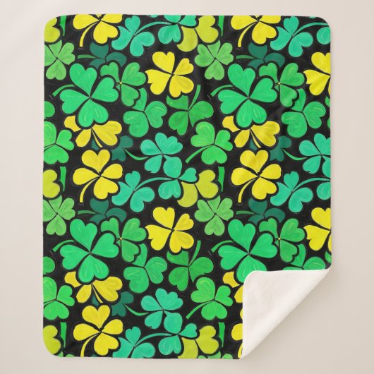 Pattern St. Patrick's Day Clovers Sherpadecke (Vorderseite)
