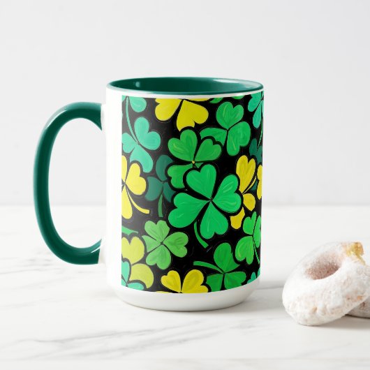 Pattern St. Patrick's Day Clovers Tasse (Mit Donut)