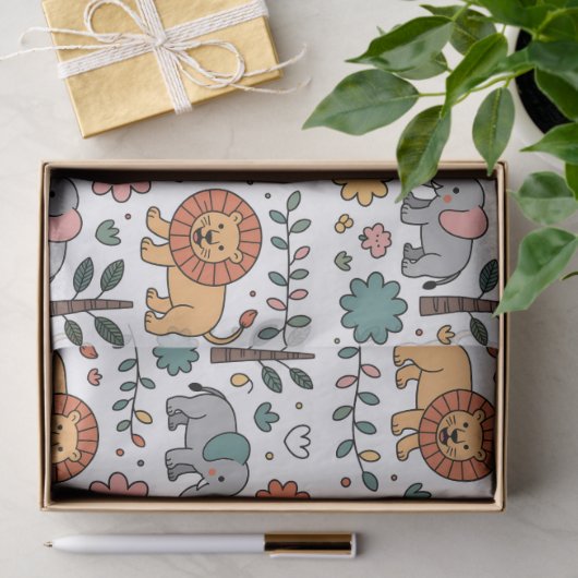 Patterned design with playful lions, elephants seidenpapier (Geschenk)