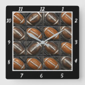 Patterned Football Sports Quadratische Wanduhr (Vorderseite)