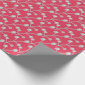 Patterned Silver-Grey Foliage on Bright Pink Red Geschenkpapier (Ecke)
