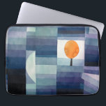 Paul Klee Harbinger vom Herbst. Blaue geometrische Laptopschutzhülle<br><div class="desc">Paul Klee "Der Vorbote des Herbstes" Laptop-Ärmel. Aquarellblau Natur geometrische Vintage Kunst.</div>